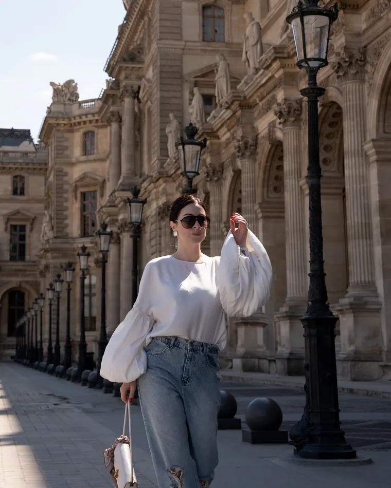 Solo photoshoot in Paris at the Louvre